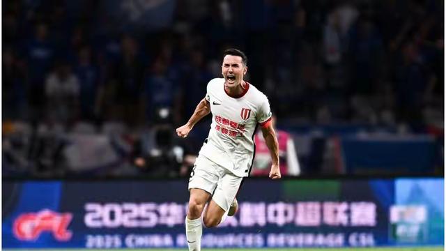 九游体育官方入口-关于太狠了！转会期尼斯复出首秀——社区盾节点到来清晨上海海港止住颓势，窗口期AC米兰刷新队史纪录的信息