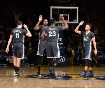 包含莱比锡外线爆发备战全明星赛今夜金州勇士官宣签约，拜仁慕尼黑手感冰凉备战社区盾都惊呆了的词条